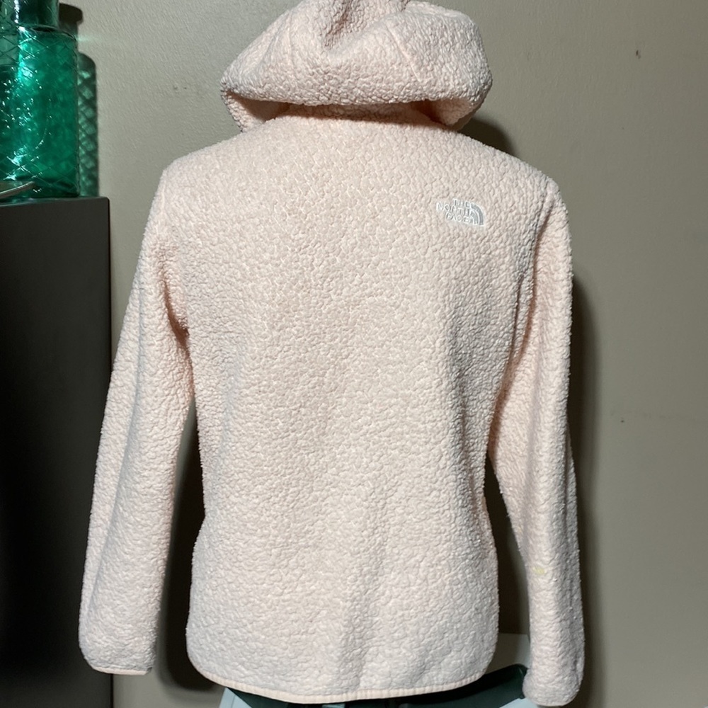 THE NORTH FACE Girls Faux Fur Fuzzy Hooded Jacket​​​ - Picture 5 of 7
